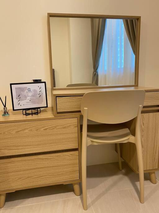 Myhome @ Riverine Resort Kuching Buitenkant foto